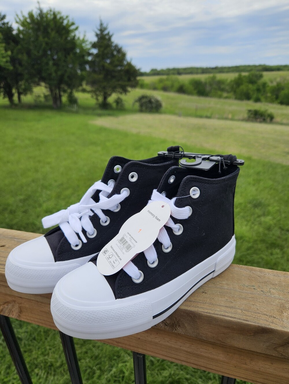 Wonder Nation Girls Platform High Top Sneakers Black Canvas Sizes 1 NEW